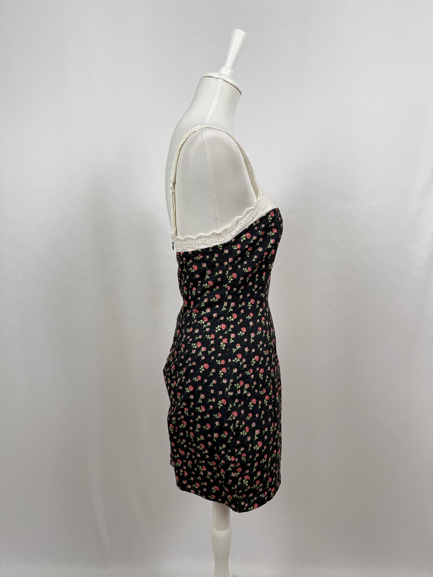 Robe mini Camille noire fleurie