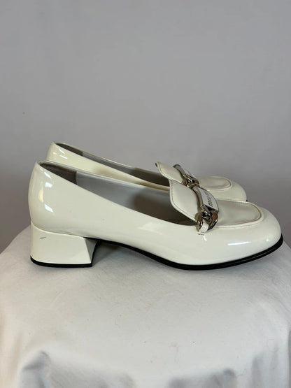 Mocassins en cuir à talonnettes blancs