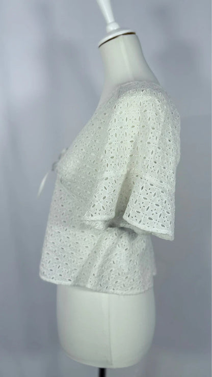 Top noué sur le devant en œillets blanc