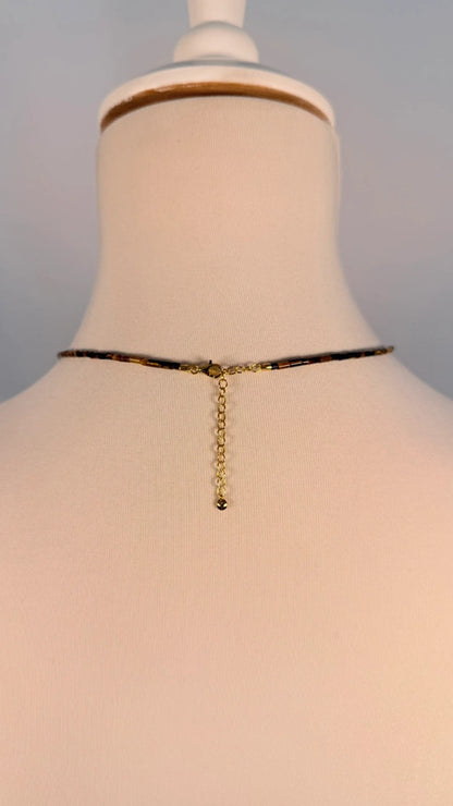 Collier Delphi multi-gemstone Beaded marron