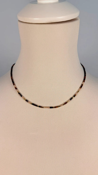 Collier Delphi multi-gemstone Beaded marron