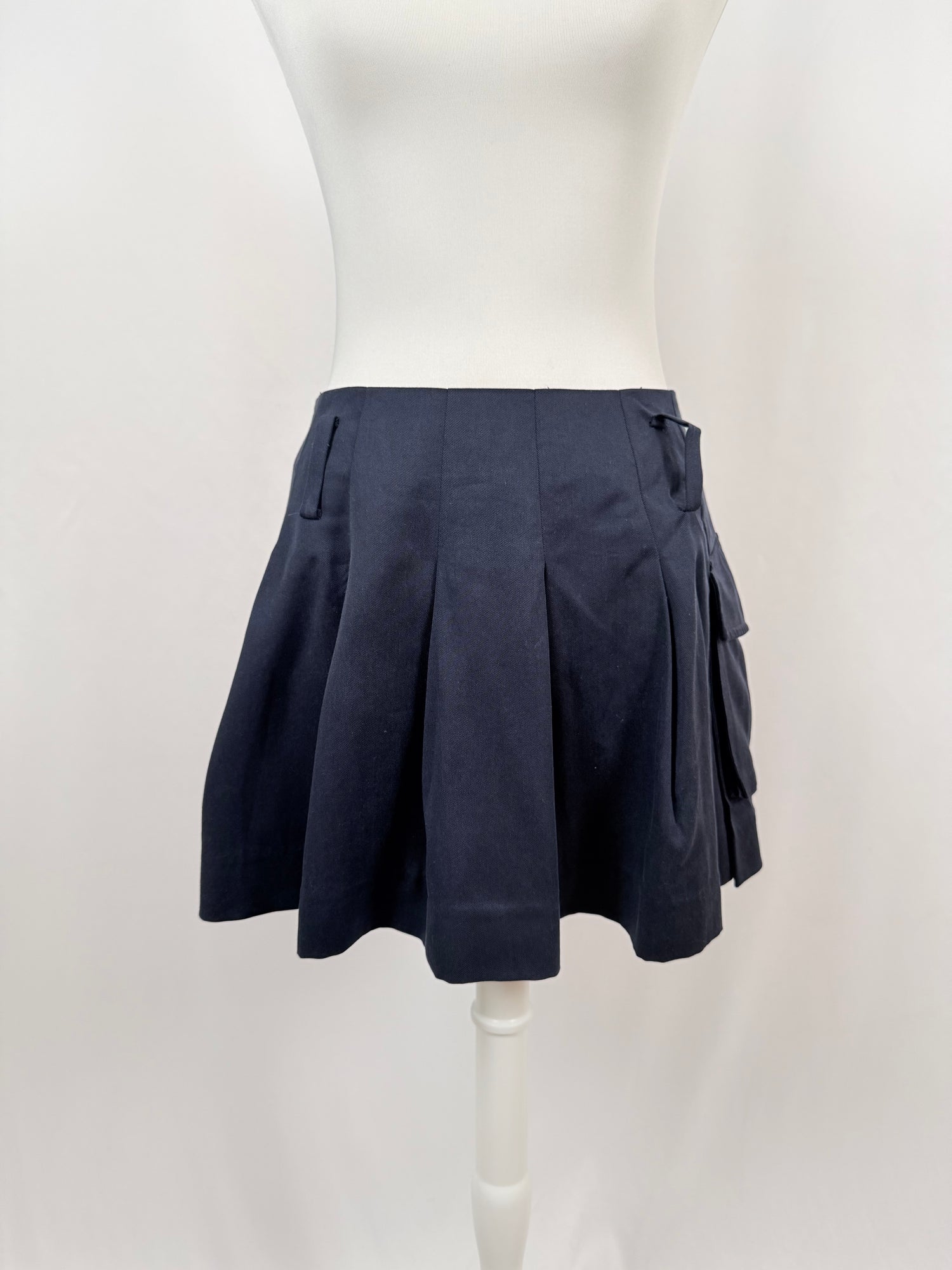 Jupe mini plissée bleu marine