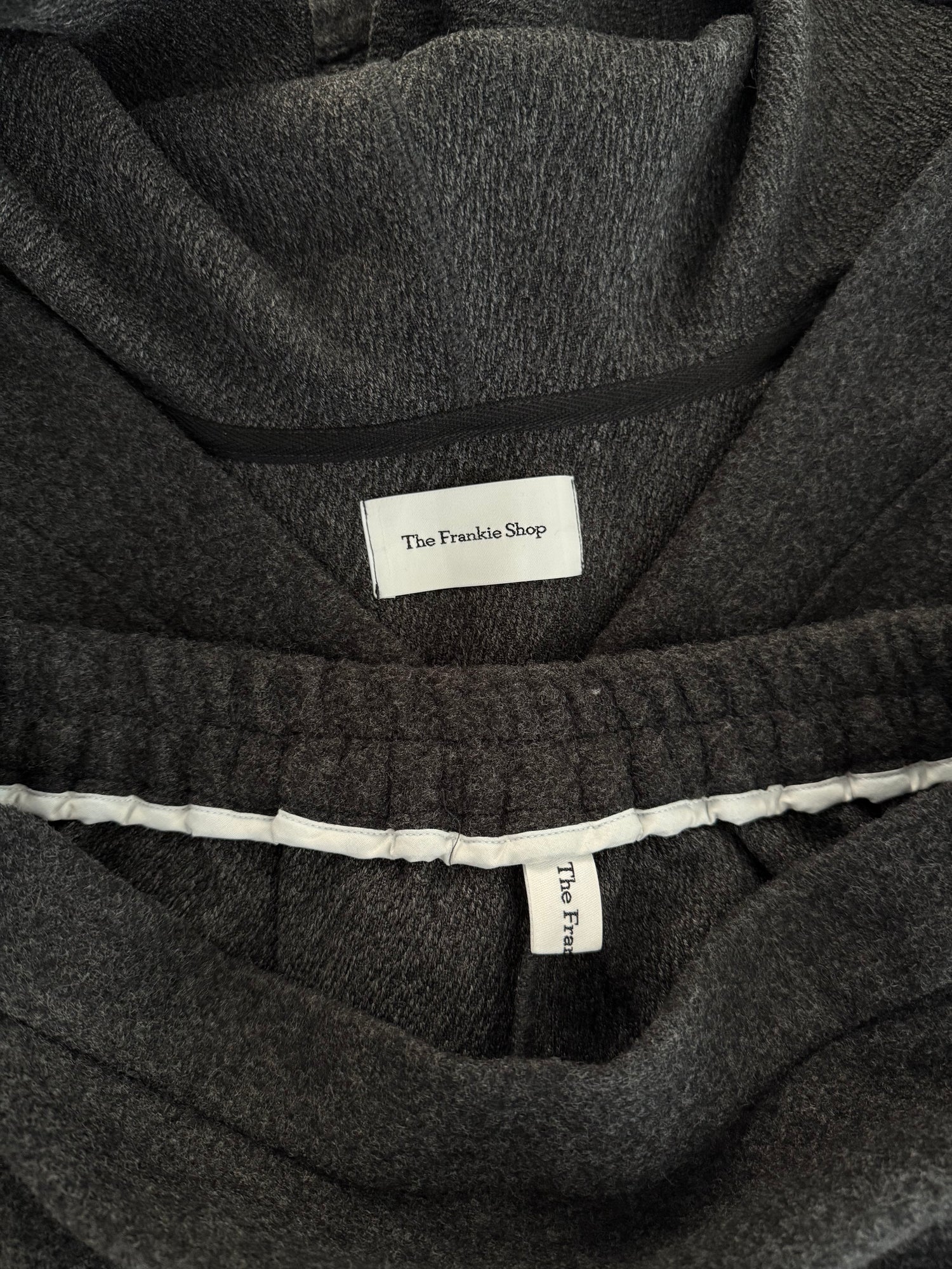 Ensemble hoodie Belsay et mini-short gris en laine