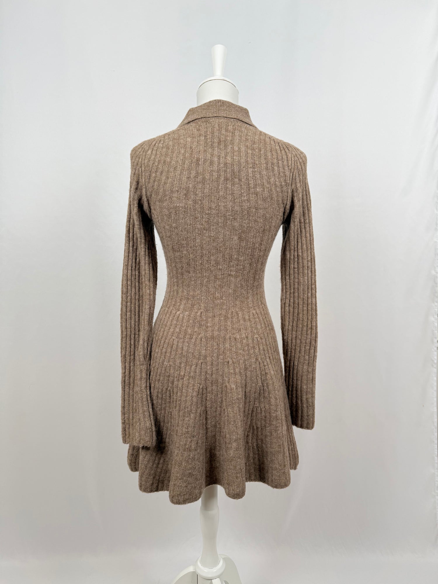 Izel taupe short dress