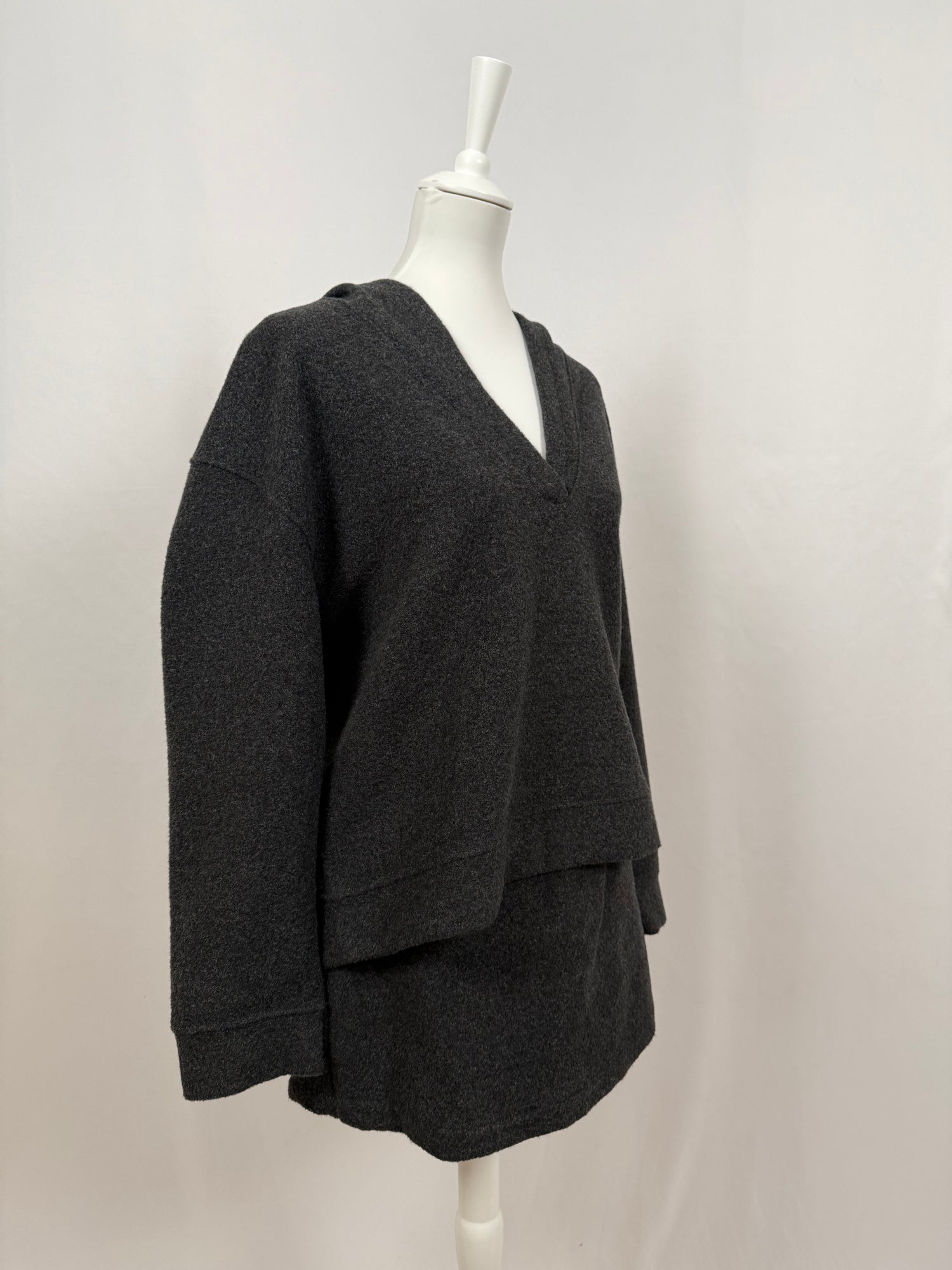 Ensemble hoodie Belsay et mini-short gris en laine