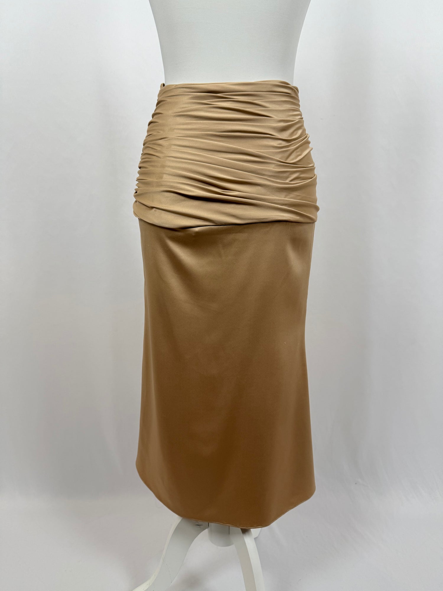 Jupe midi matelassée en poly-satin doré