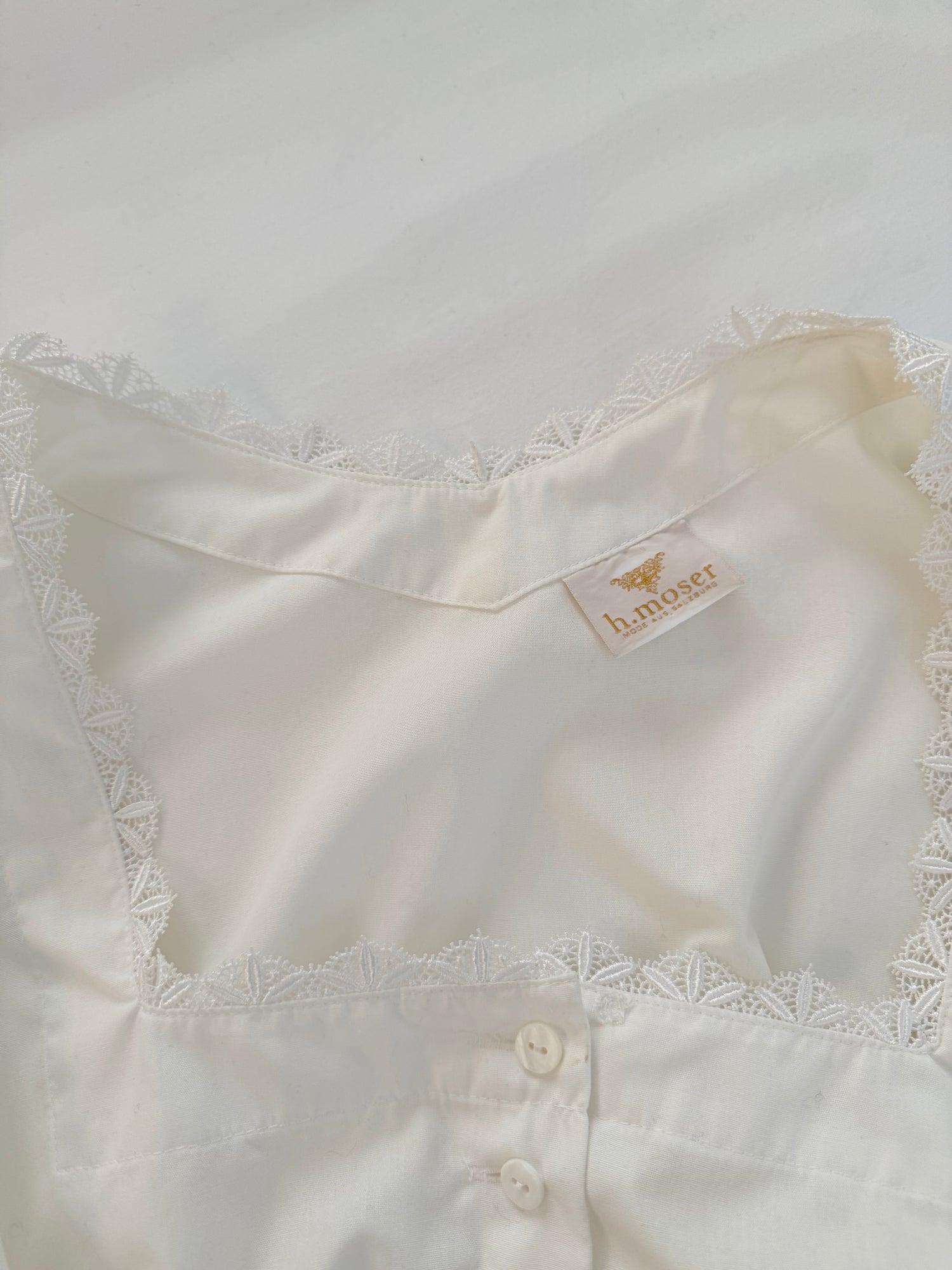 Blouse courte blanche col carré
