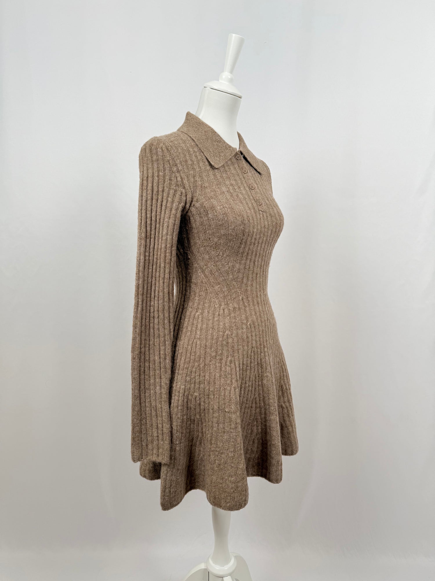 Izel taupe short dress