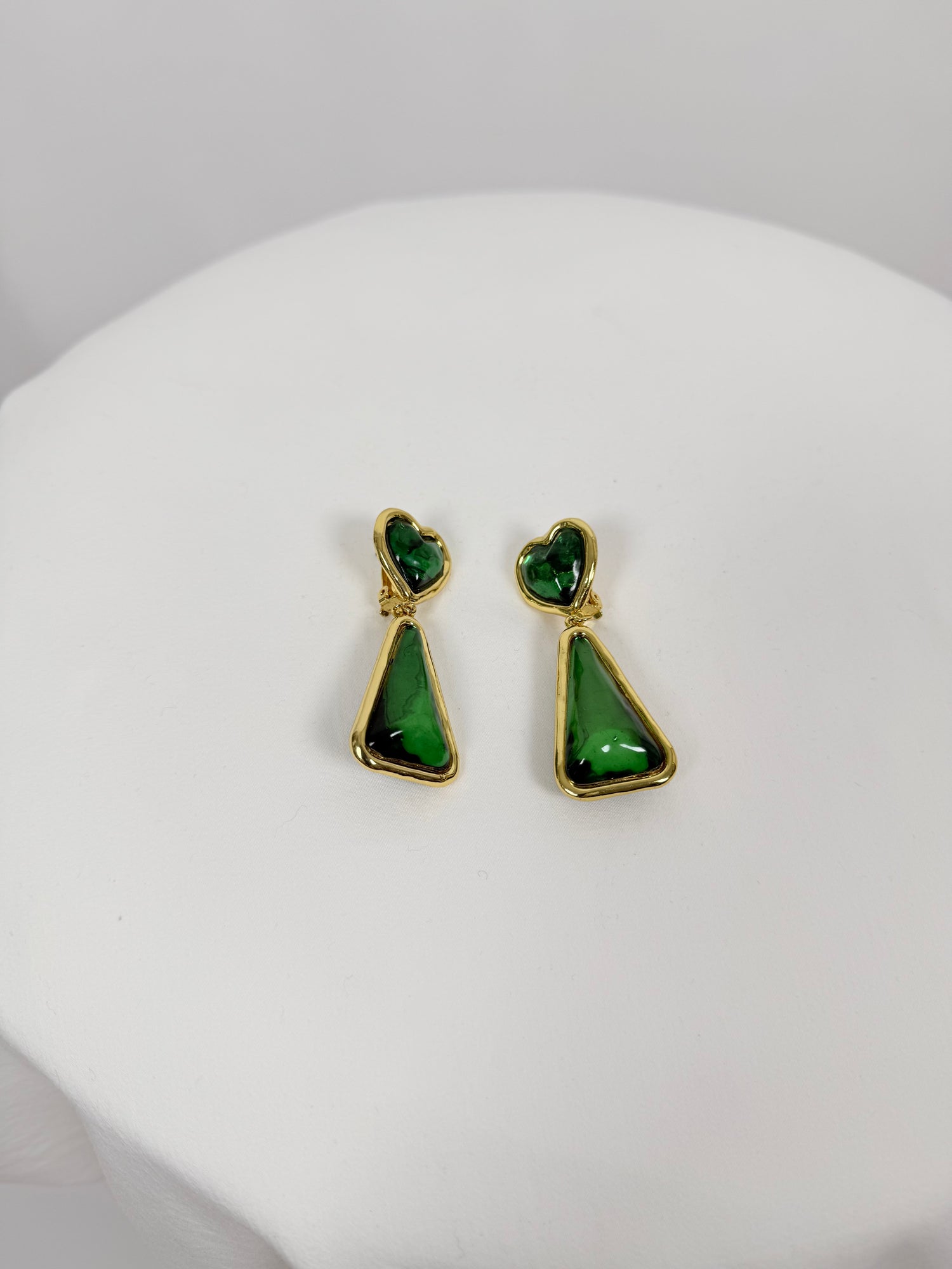 Boucles d’oreilles plaqué or et vertes
