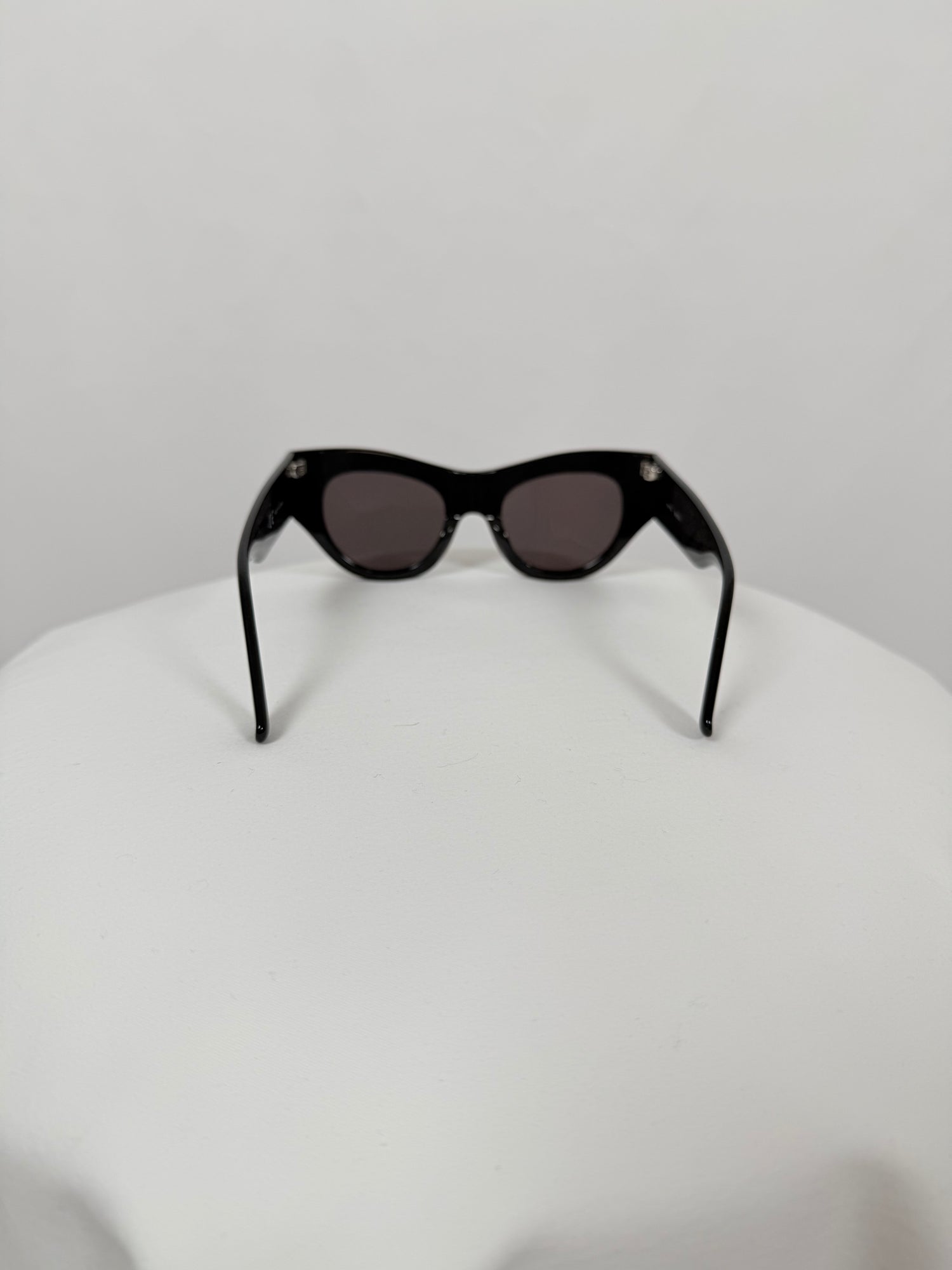 Lunettes de soleil Venezia cat-eye noires