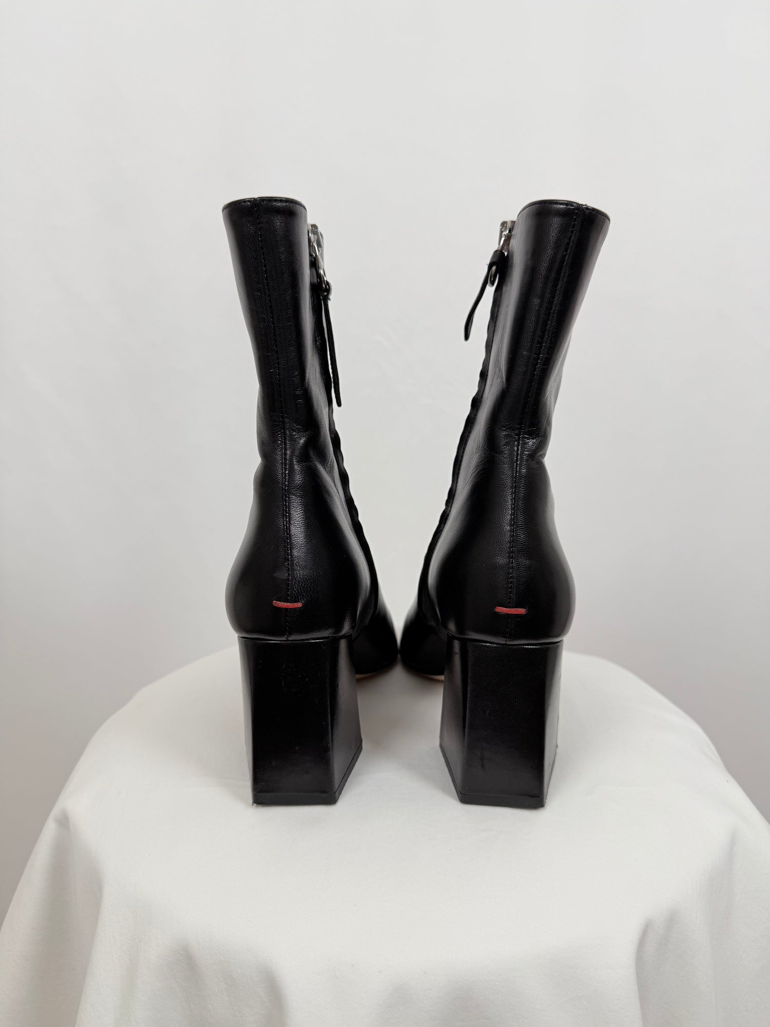 Bottines noires en cuir