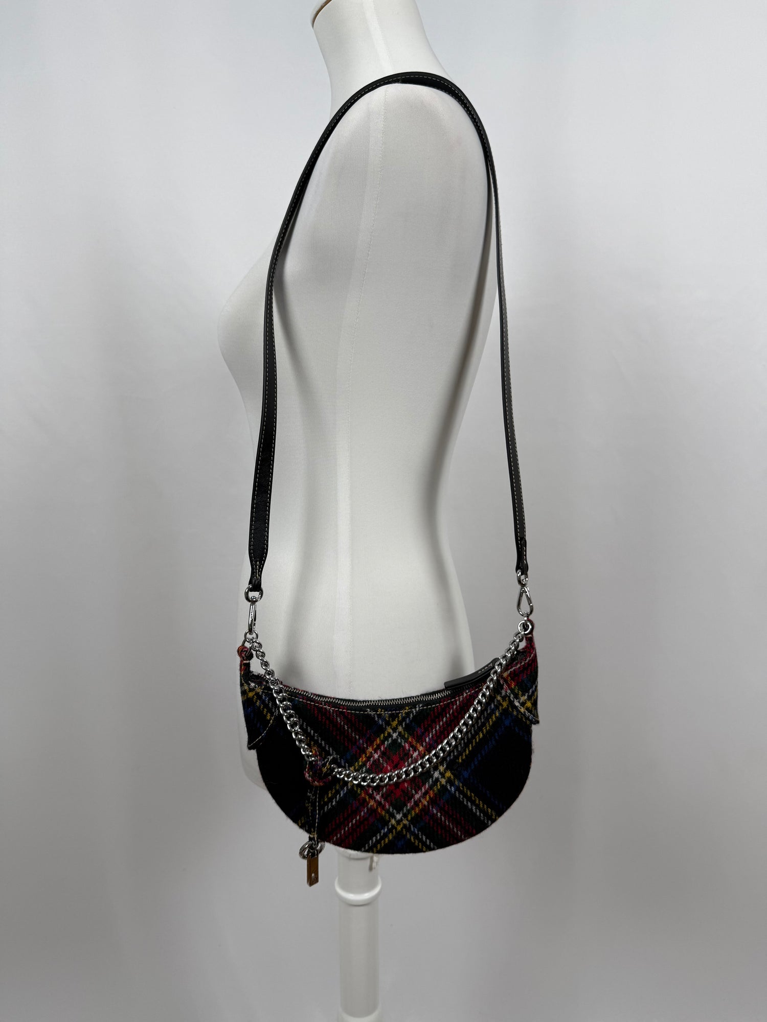 Tartan-patterned shoulder bag
