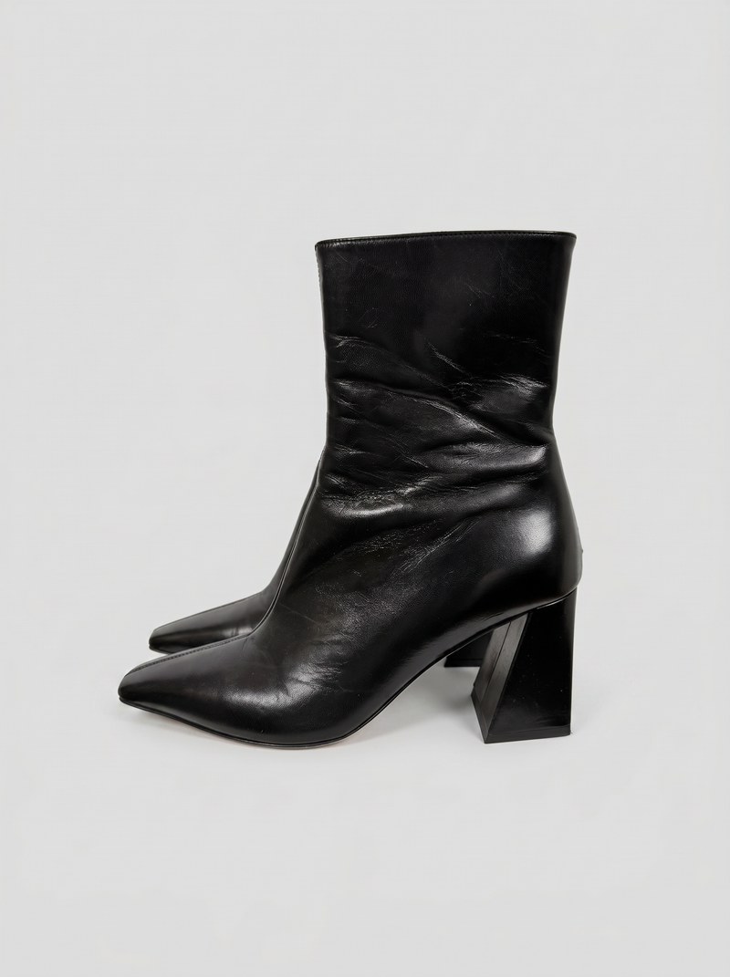 Bottines noires en cuir