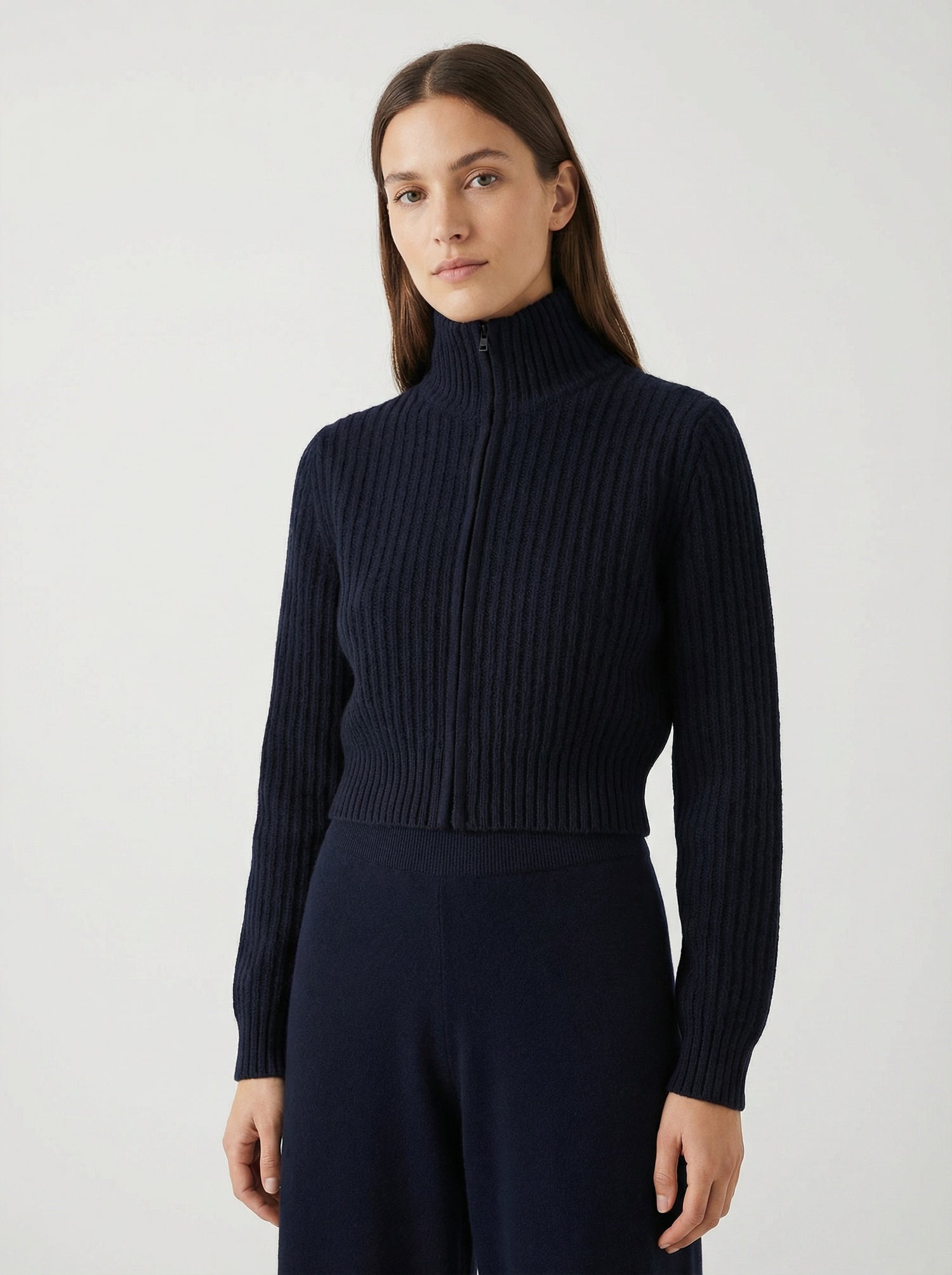 Cardigan court à col zippé bleu marine