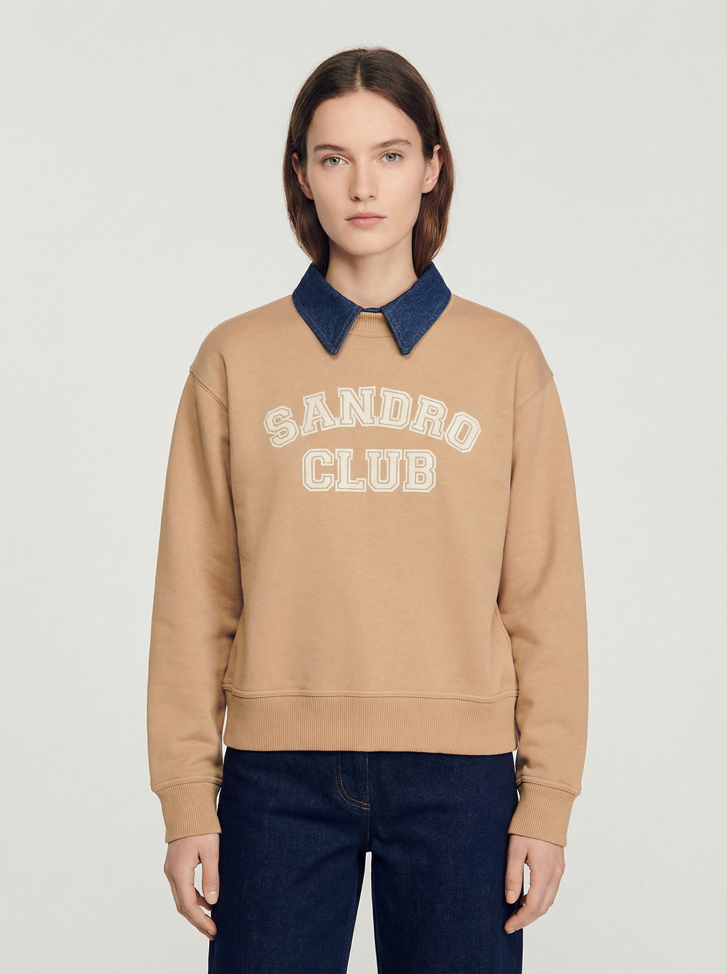 Camel sweatshirt with detachable collar